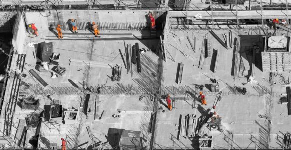 Tips Menyimpan Material Bangunan di Kala Musim Penghujan