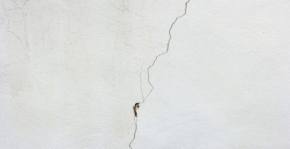 Kenapa Dinding Rumah Sering Retak? Ini Pentingnya Balok Latte